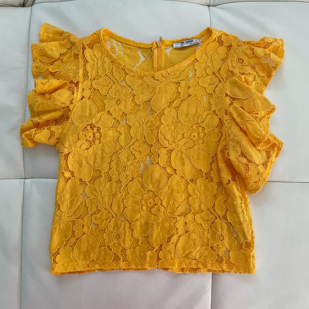 Zara yellow mustard top. Size: Small